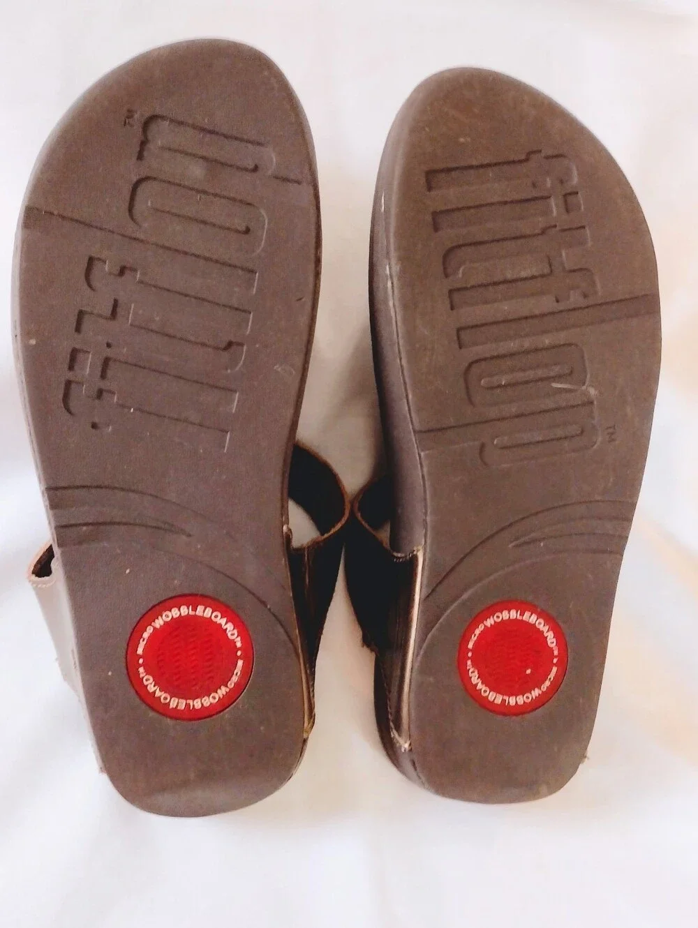 Bronze Leather FitFlop Pietra Thong Sandals With Micro Wobleboard - Picture 8 of 10